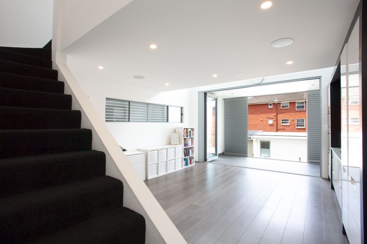 Clovelly Contemporary (IH)