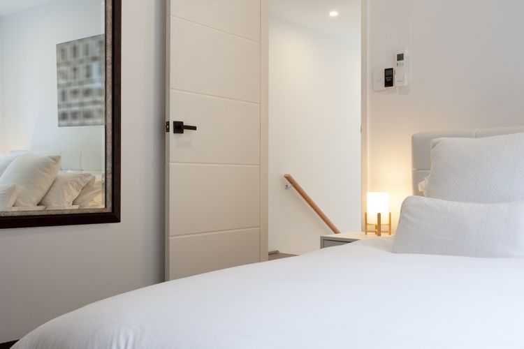 Clovelly Contemporary (IH)
