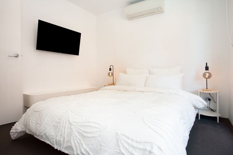 Clovelly Contemporary (IH)