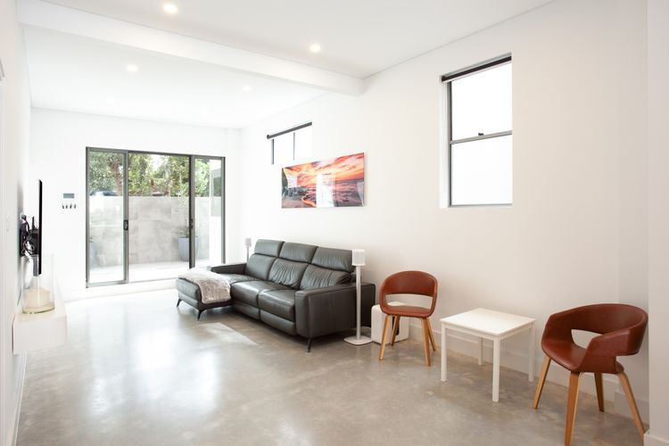 Clovelly Contemporary (IH)