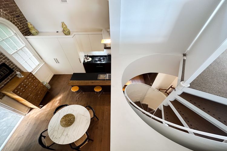 Mezzanine Magic, Bondi Junction (ISYD)