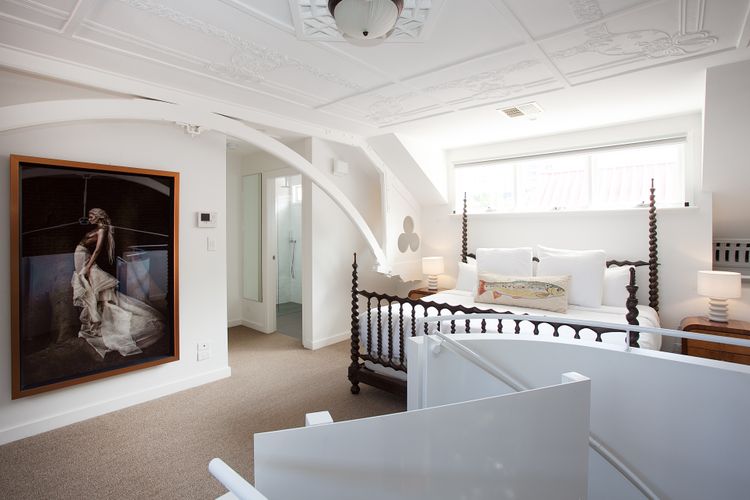 Mezzanine Magic, Bondi Junction (ISYD)