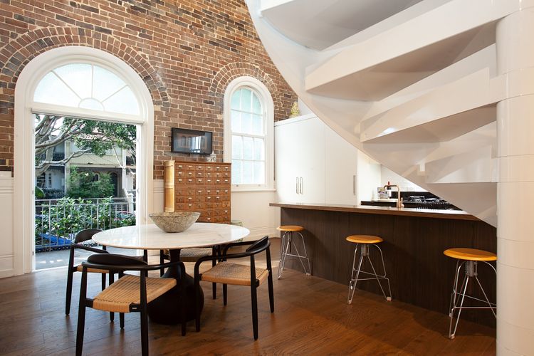 Mezzanine Magic, Bondi Junction (ISYD)