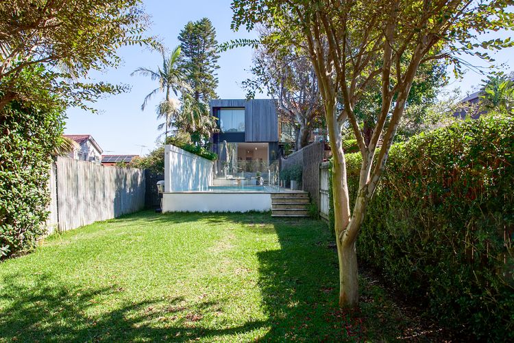 Ruby Rose, North Bondi (IH)