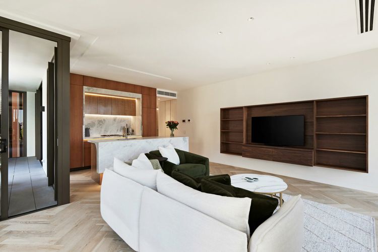 Cosmopolitan City Glamour I90