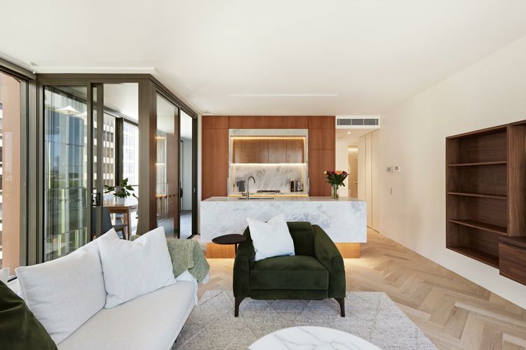 Cosmopolitan City Glamour I90