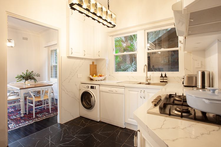 Marble kitchens and stylish dining for perfect entertaining.