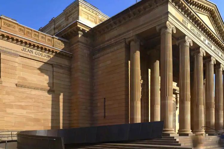 Live like a local in one of Sydney's most iconic neighborhoods.