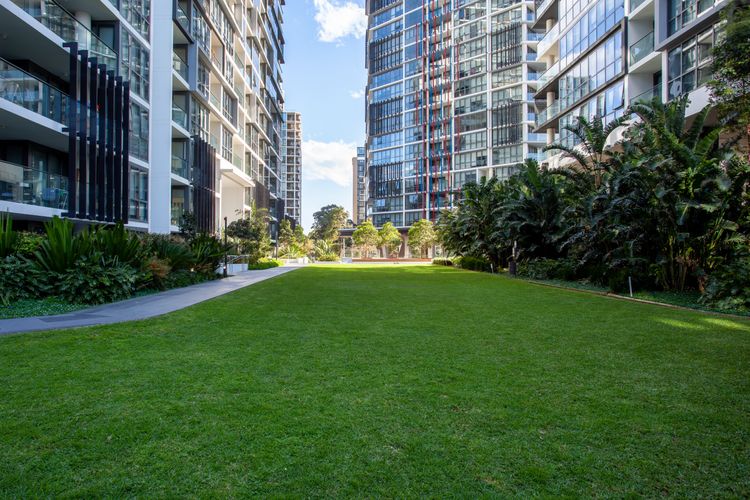 Modern Splendour, Macquarie Park I90