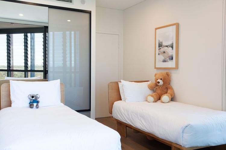 Modern Splendour, Macquarie Park I90