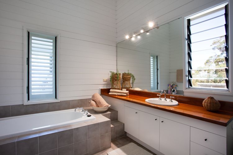 Waterlily Villa, Riverview IH