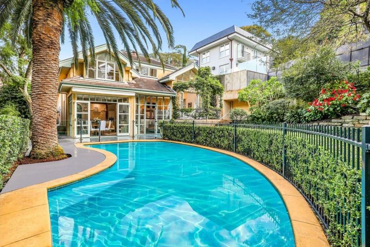 Lady Rose Woollahra