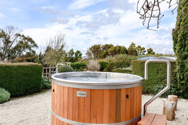 Chateau Clarence & Petite Chateau | Luxurious Waterfront Retreat