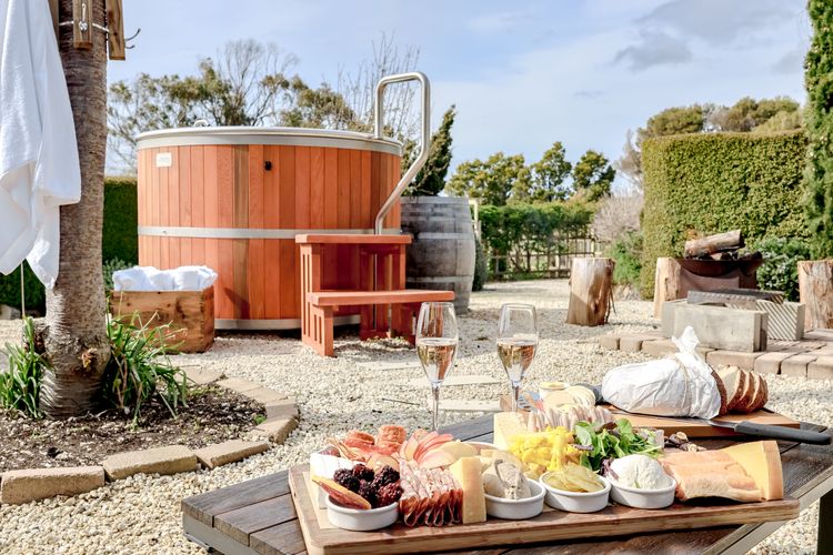 Chateau Clarence & Petite Chateau | Luxurious Waterfront Retreat