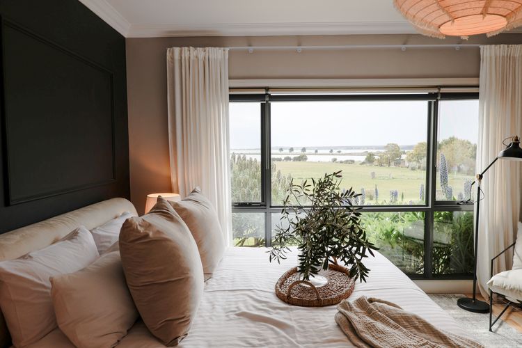 Chateau Clarence & Petite Chateau | Luxurious Waterfront Retreat