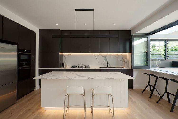 The Modern Ritz Riverview IH