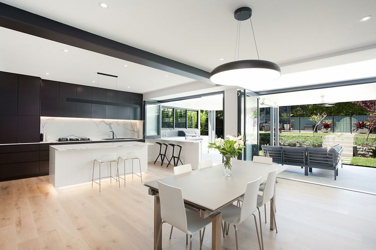 The Modern Ritz Riverview IH