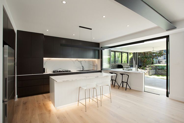 The Modern Ritz Riverview IH