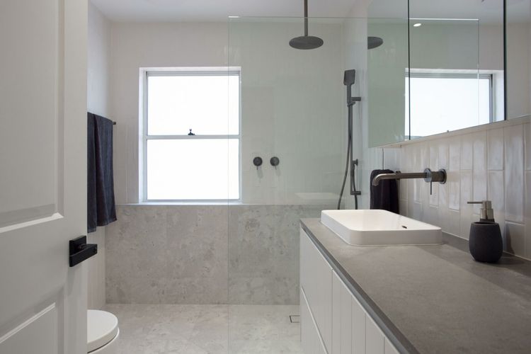 The Modern Ritz Riverview IH
