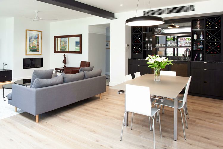 The Modern Ritz Riverview IH
