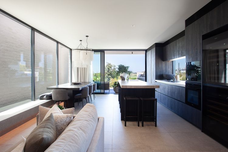 Modern Beachside Haven, Malabar ISYD