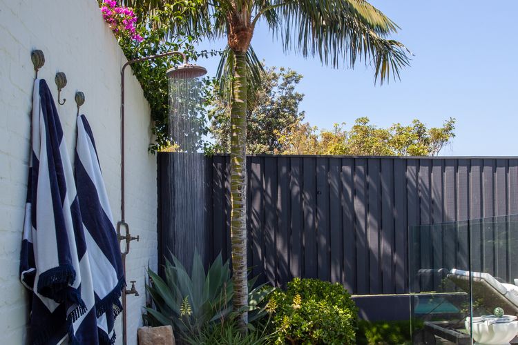 Modern Beachside Haven, Malabar ISYD