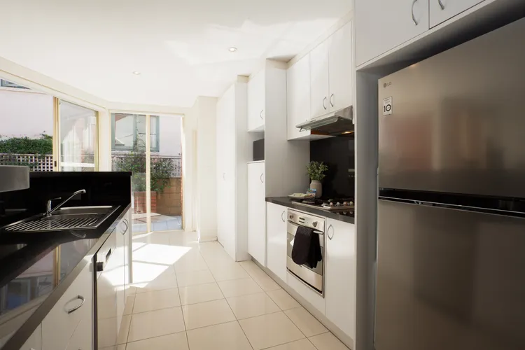 Sunshine Terrace, Bondi Beach ISYD