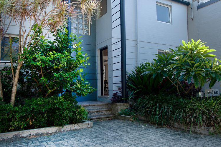 Urban Hideout, Annandale ISYD