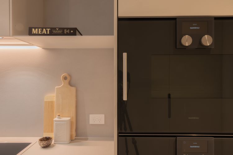 Una Mas Apartment, Docklands IMEL