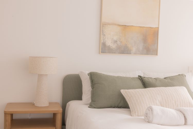 Una Mas Apartment, Docklands IMEL