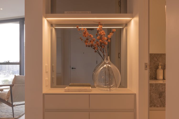 Una Mas Apartment, Docklands IMEL