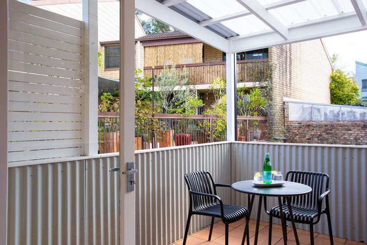 The Crown, One Surry Hills ISYD