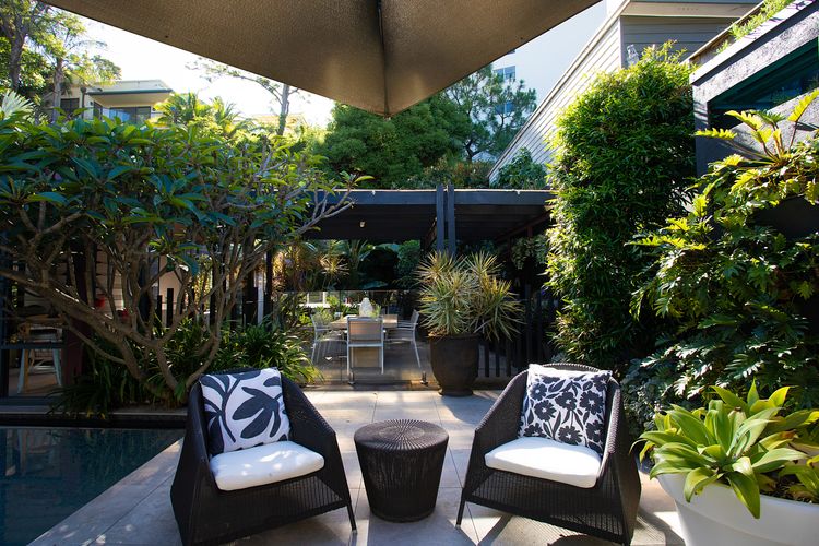 Malua Villa, Bronte IH