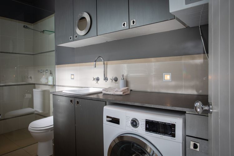 Malua Villa, Bronte IH