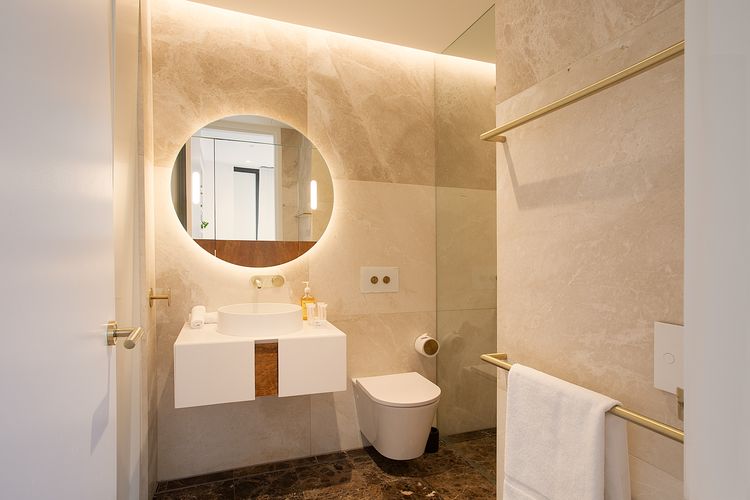 Petite Maison on King CBD, I90