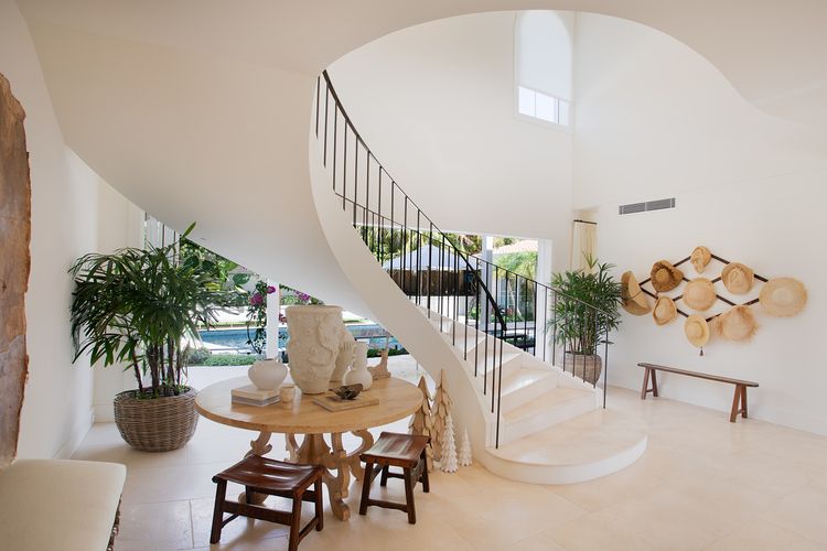 The Esplanade Escape, Balmoral LH LUXE