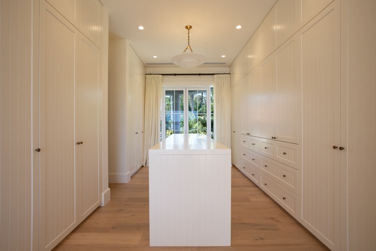 The Esplanade Escape, Balmoral LH LUXE