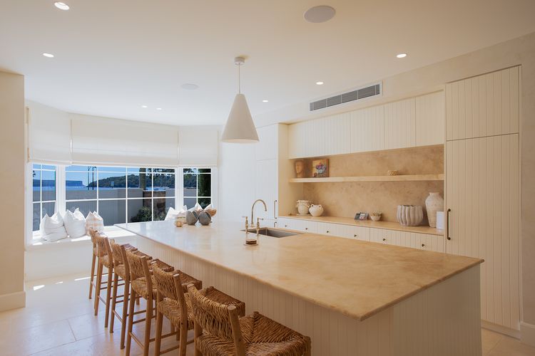 The Esplanade Escape, Balmoral LH LUXE