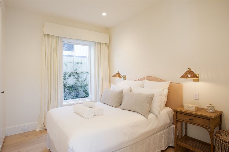 The Esplanade Escape, Balmoral LH LUXE