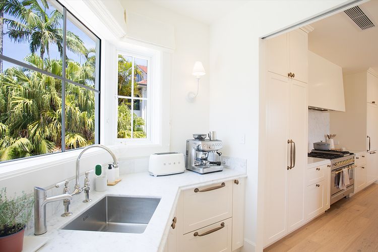 The Esplanade Escape, Balmoral LH LUXE