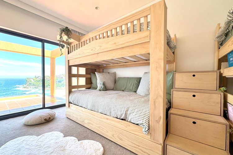 Bronte Bayview, Bronte LH LUXE