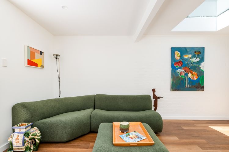 Glebe Cottage, Glebe