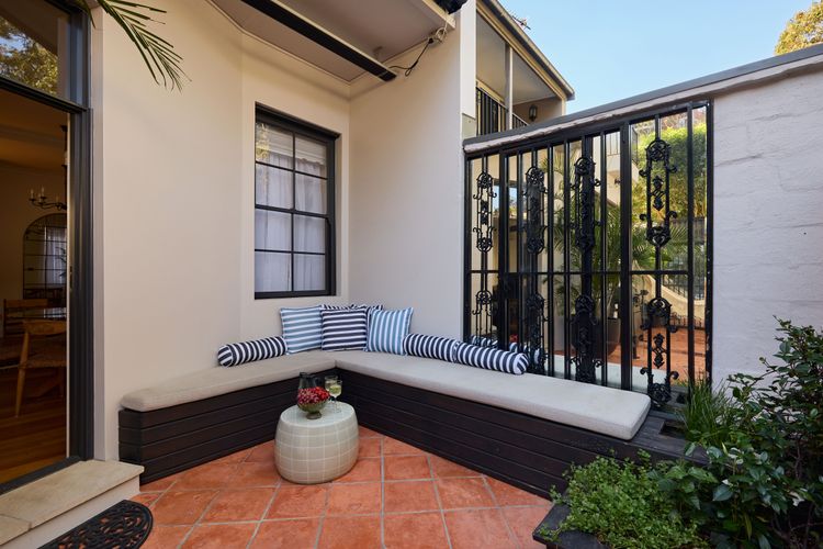 Casa Bonita, Bondi ISYD