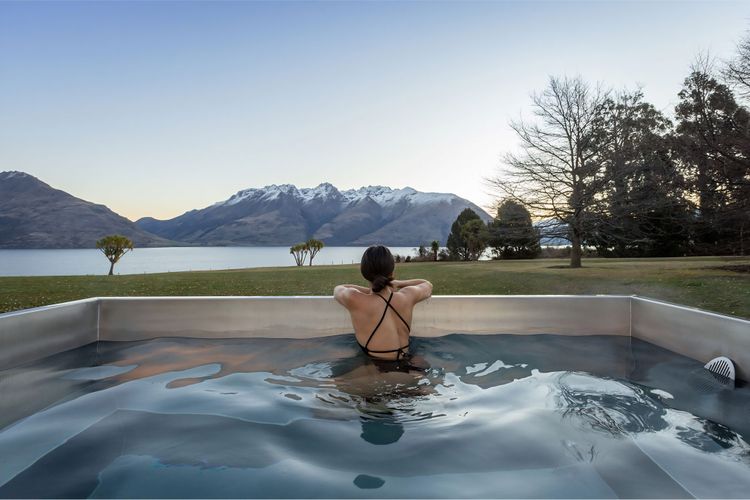 The Lakefront Estate