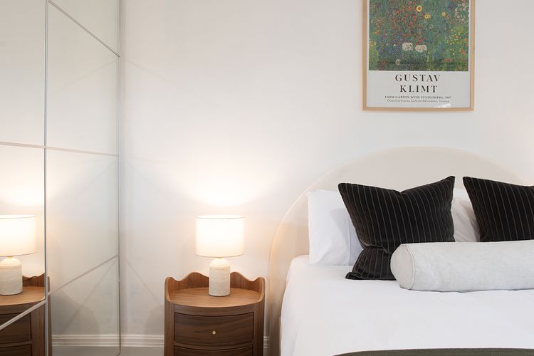 The Winchester, Edgecliff ISYD