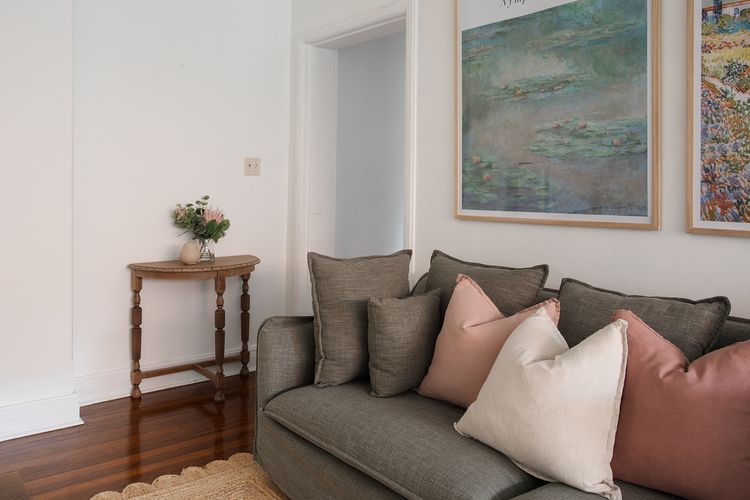 The Winchester, Edgecliff ISYD