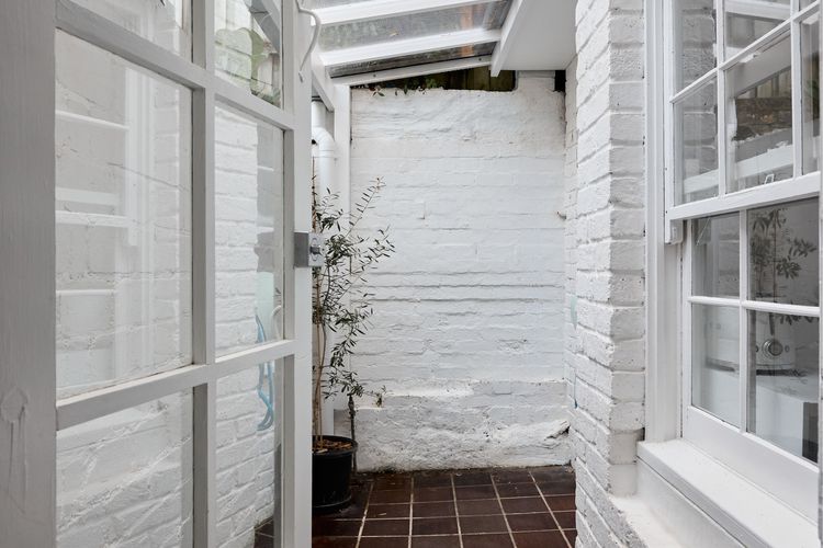 Laneway Cottage, Surry Hills ISYD