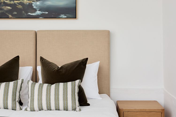 Olive Cottage, Birchgrove ISYD