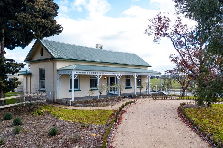Mollison Park Farm