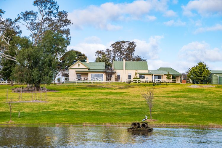 Mollison Park Farm